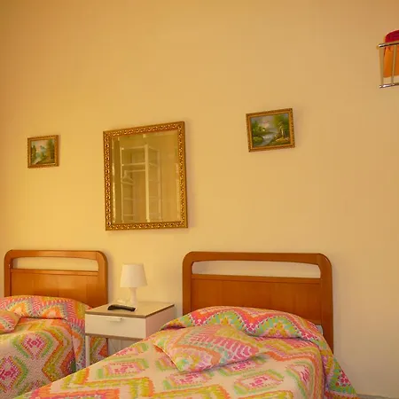 Hostal Loyola Madrid Exterior photo